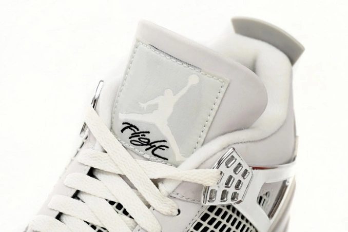 Cheap WMNS Air Jordan 4 Frozen Moments AQ9129-001 0808